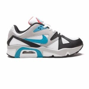 NWT Nike Women/Youth 3.5 Air Structure Triax